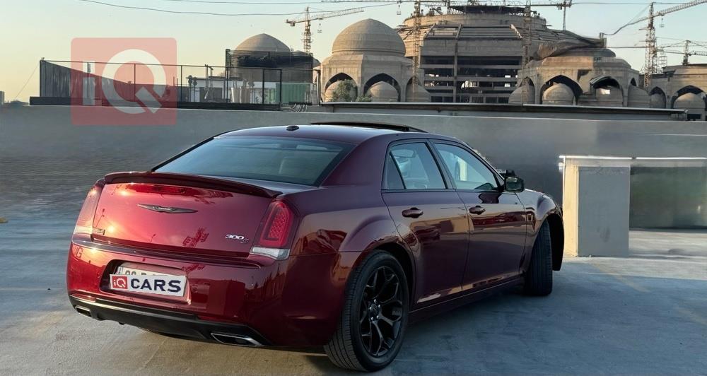 كرايسلر 300
